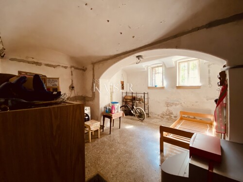 Thumbnail 6102401 - 24