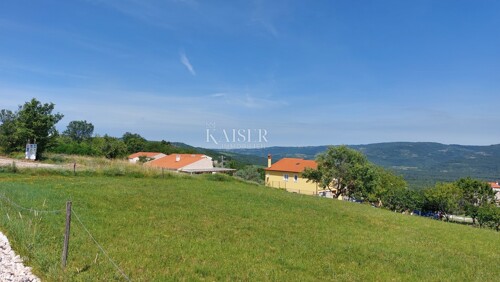 Istra,Motovun-građevinsko zemljište s panoramskim pogledom