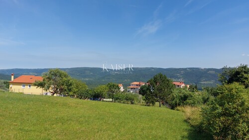 Istra, Motovun - građevinsko zemljište s idejnim projektom