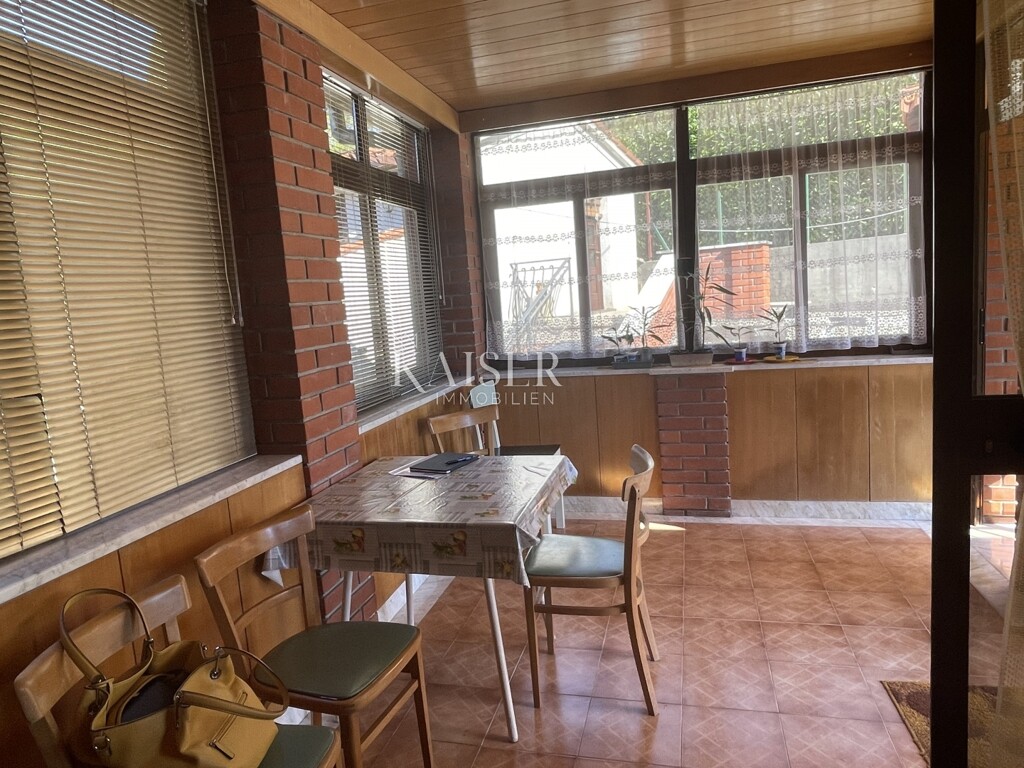 Image 6102585 - 2