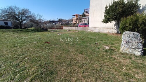 Istra - Svetvinčenat - Građevinsko zemljište, 715 m2