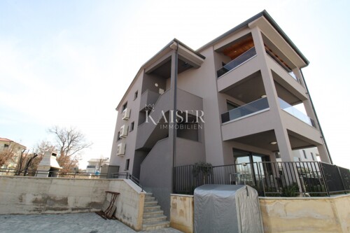 Malinska -Penthouse sa terasom i pogledom na Riječki zaljev