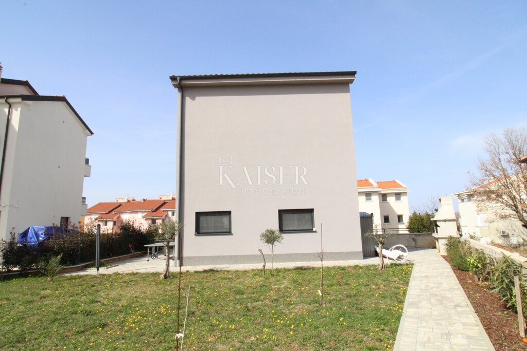 Image 6102720 - 6