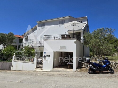 Uređena apartmantska kuća u Zaostrogu, Makarska Rivijera
