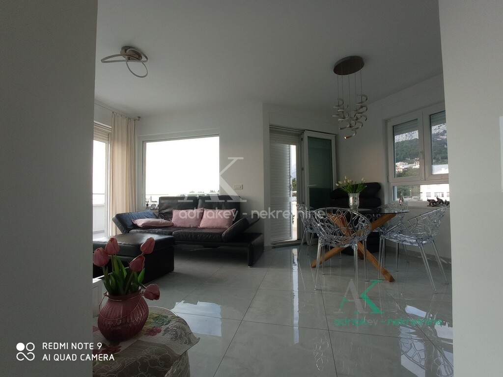 Image 6104030 - 1