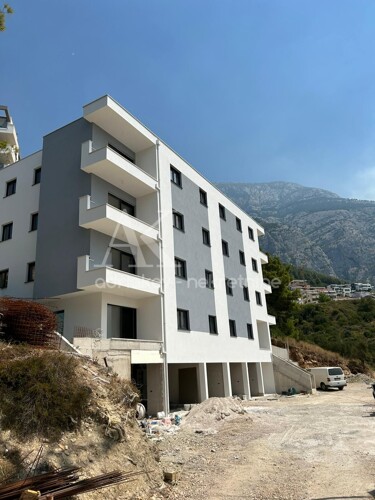 MAKARSKA STROGI CENTAR-NOVOGRADNJA-