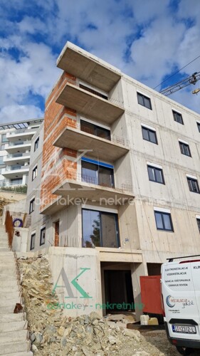 NOVOGRADNJA-CENTAR MAKARSKA-Dvosoban stan