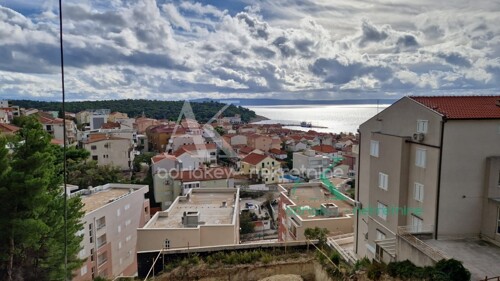 Thumbnail 6104035 - 3
