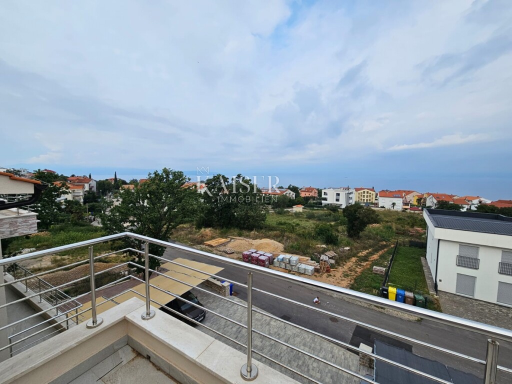 Image 6104436 - 4