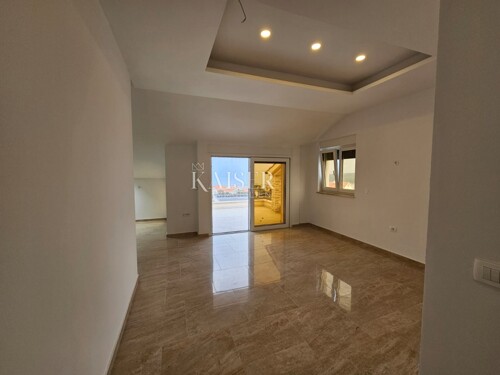 Otok Krk, Njivice - apartman \\"B\\" u novogradnji 68m2