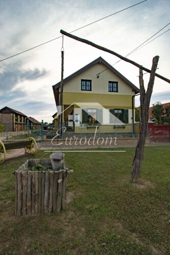 Thumbnail 6104504 - 9