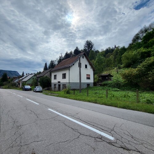 Gorski kotar, Čabar, prodaja dvije kuće