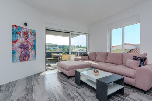Penthouse, 3 spavaće sobe, NOVOGRADNJA,100m od mora
