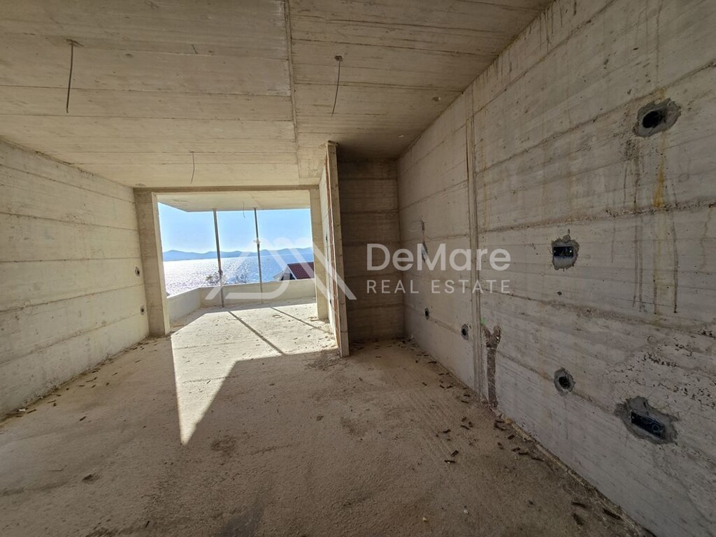 Image 6106665 - 6