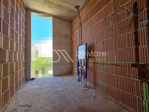 Thumbnail 6106667 - 12