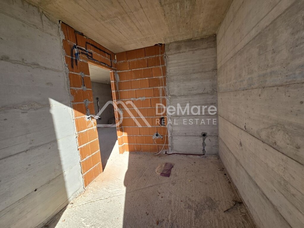Image 6106667 - 8