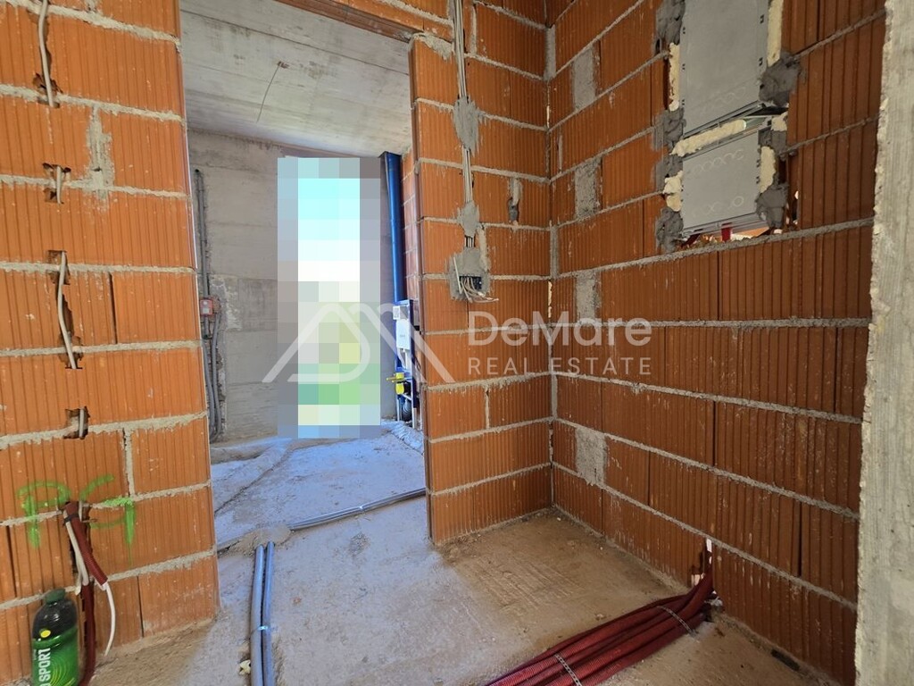 Image 6106669 - 6