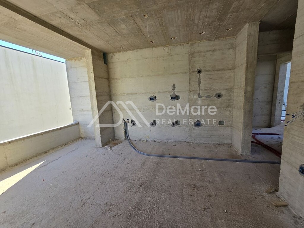 Image 6106669 - 11