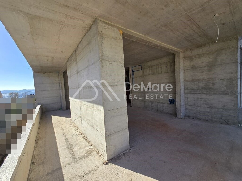 Image 6106669 - 13