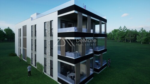 Thumbnail 6106671 - 3
