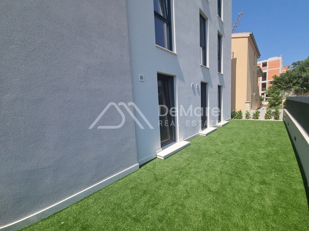 Image 6106679 - 4
