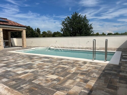 Thumbnail 6106711 - 8