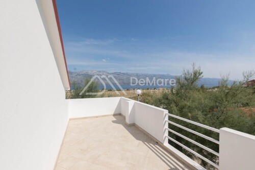 ZADAR-RAŽANAC - Kuća sa bazenom, PRVI RED DO MORA-Panoramski pogled!