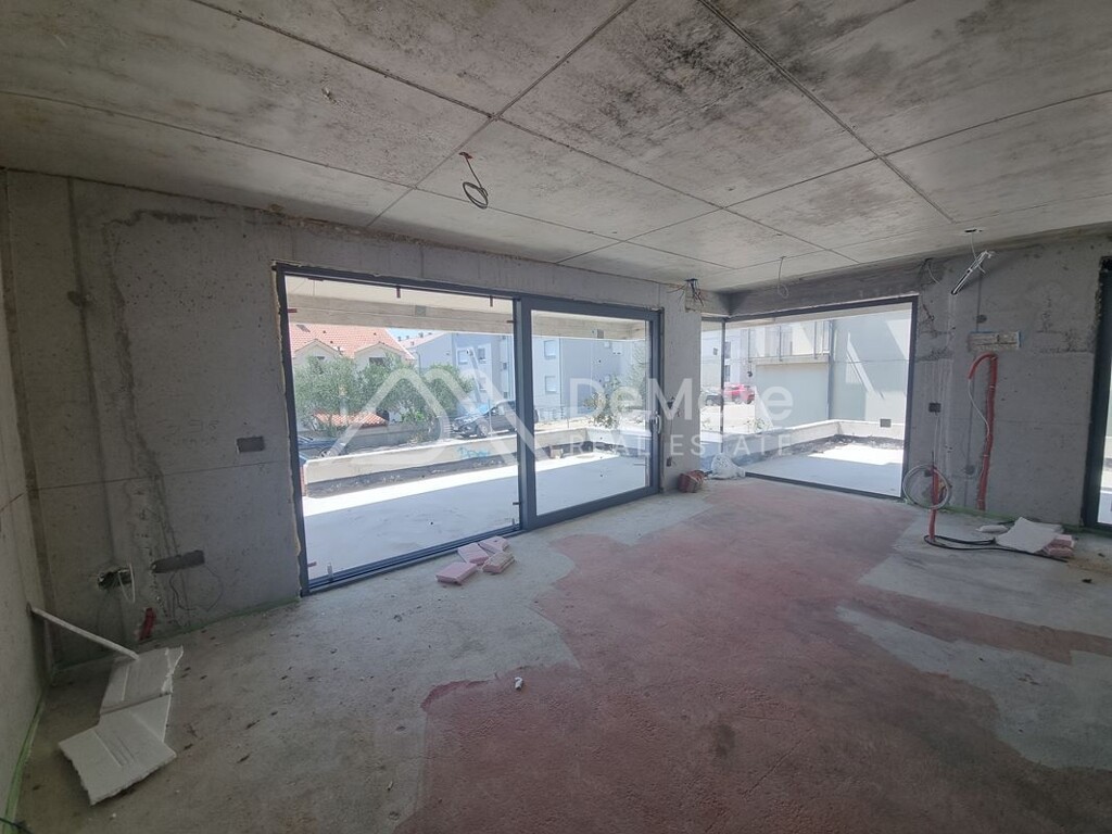 Image 6106814 - 15