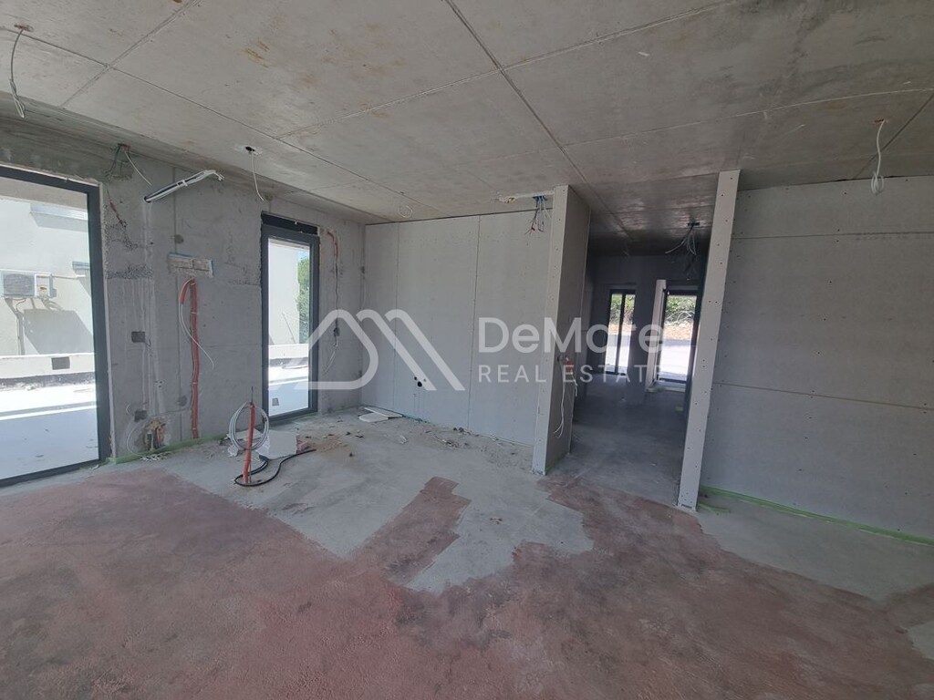 Image 6106814 - 12