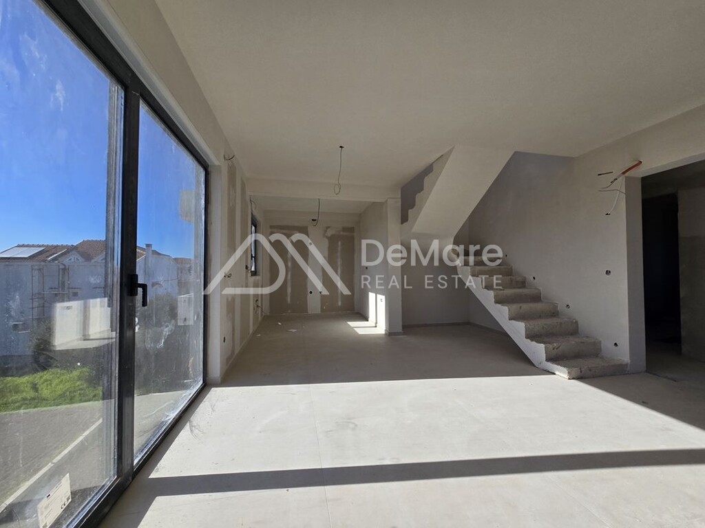 Image 6106845 - 9