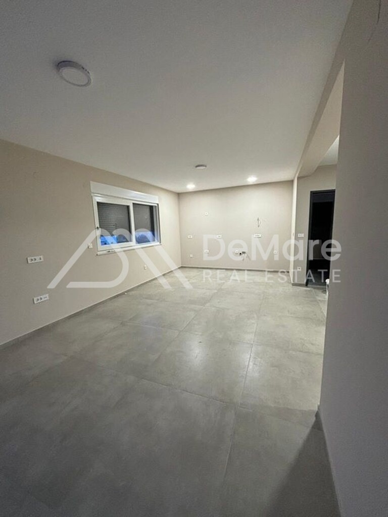 Image 6106898 - 3