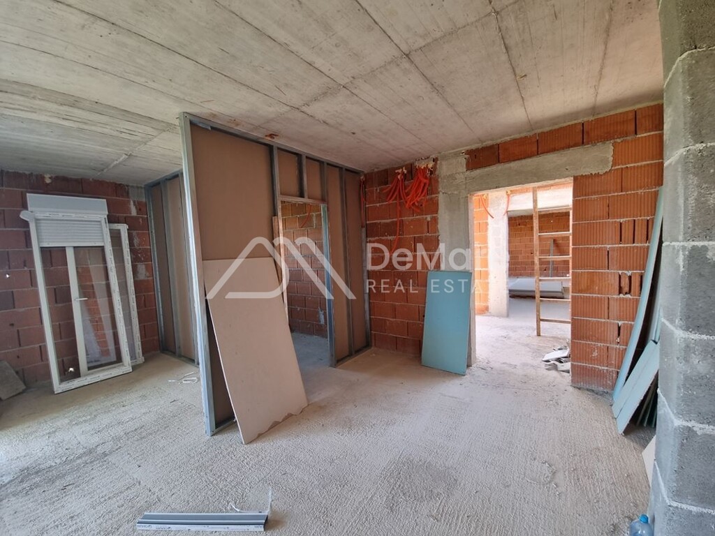 Image 6106933 - 6