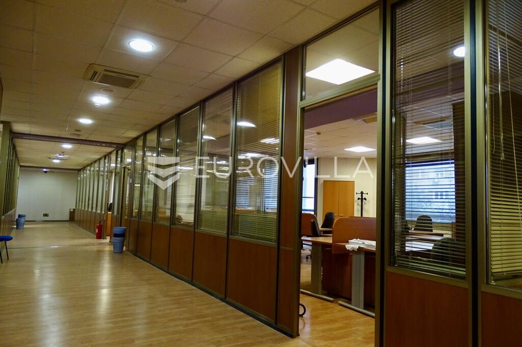 Image 6107419 - 2