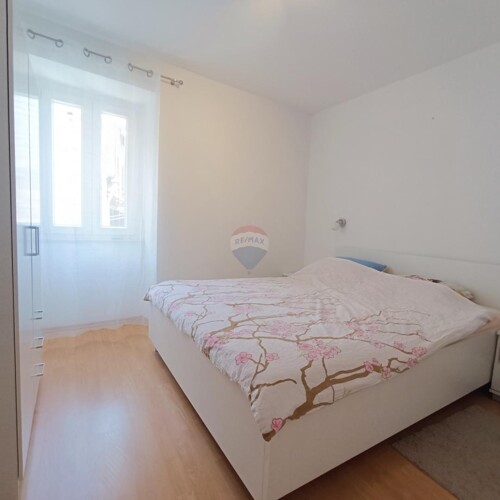 Thumbnail 6107703 - 6