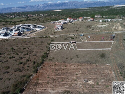 Građevinsko zemljište 1549 m2 – Zemunik *Pravilan oblik* (ID-2474/D)
