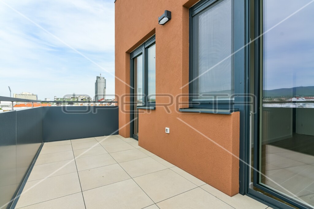 Image 6108185 - 11