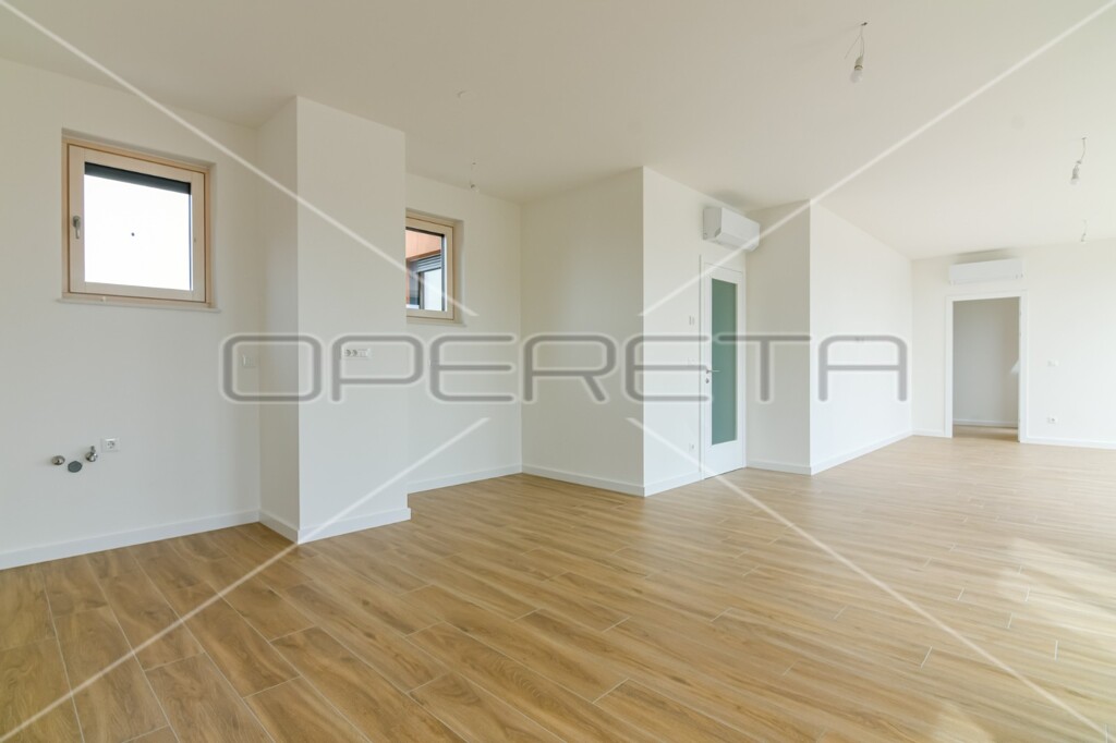 Image 6108185 - 3