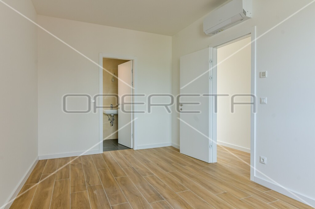 Image 6108185 - 23