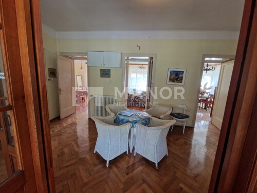 RIJEKA, PEĆINE- Villa u elitnom predjelu grada