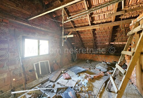 Thumbnail 6109052 - 11
