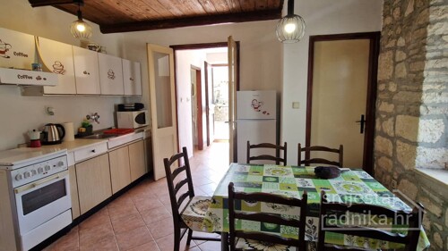 Kuća za smještaj 4 do 5 radnika