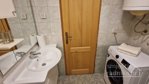 Thumbnail 6109311 - 8