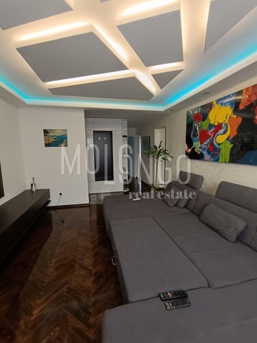 Thumbnail 6109515 - 2