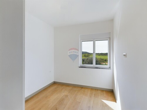 Thumbnail 6109536 - 7