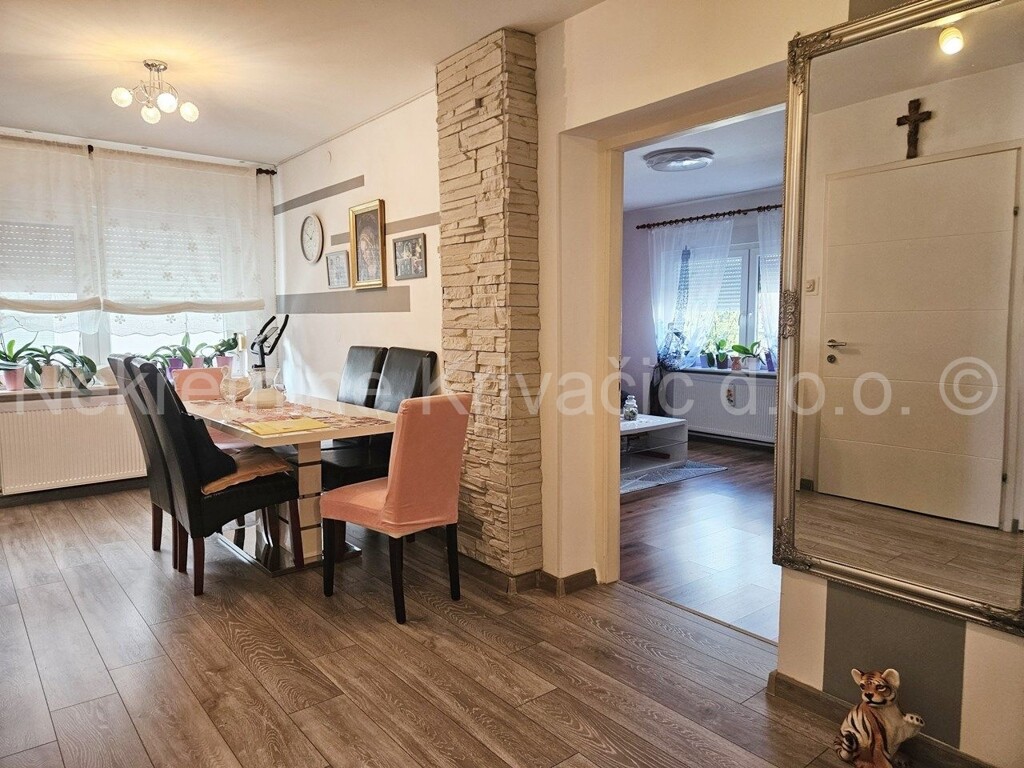 Image 6117637 - 9