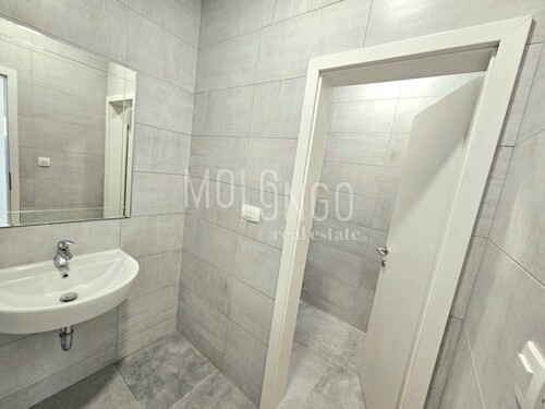 Thumbnail 6117641 - 6