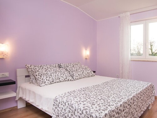 Thumbnail 6117810 - 13