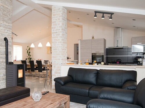 Thumbnail 6117810 - 16