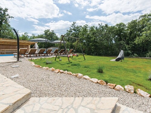 Thumbnail 6117810 - 7