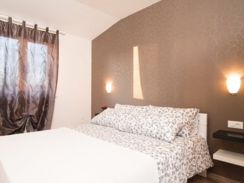 Thumbnail 6117810 - 12